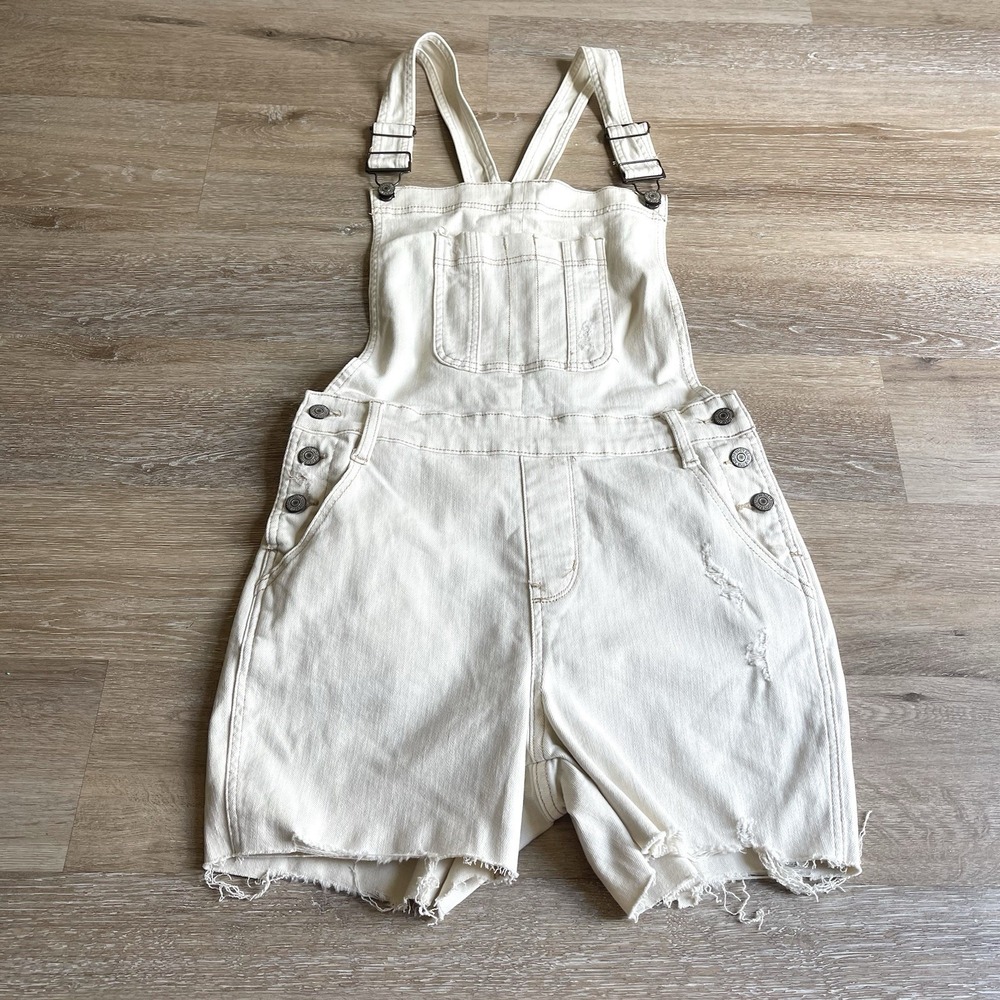 NWT Women's Judy Blue Shortalls Med ECRU Denim Jean Overall Shorts Mild Distress - Picture 6 of 10